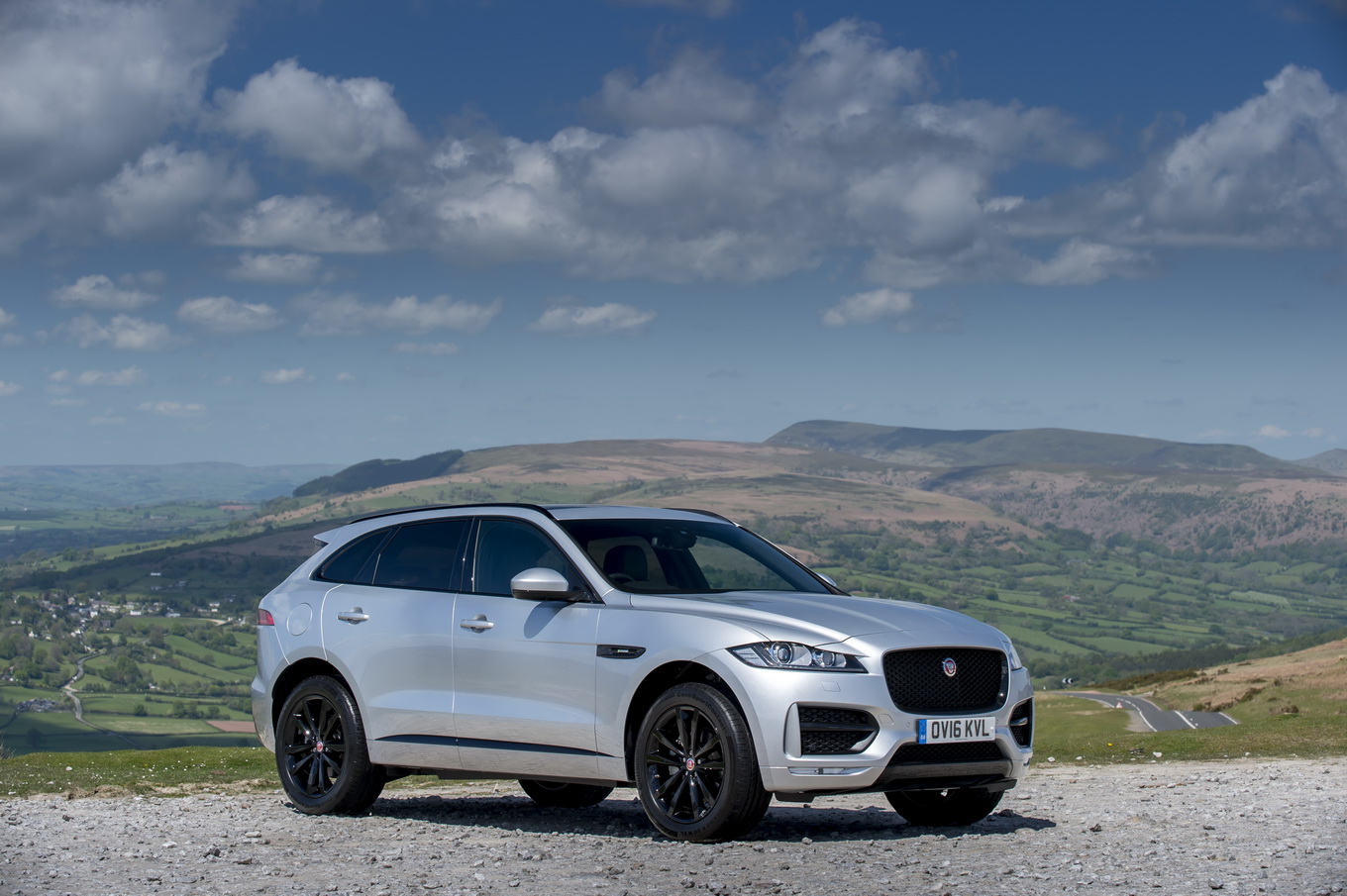 10 jaguar f pace test1a