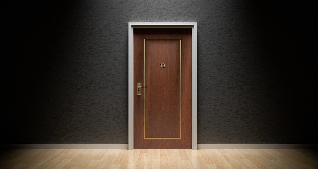 door 1587023 1280